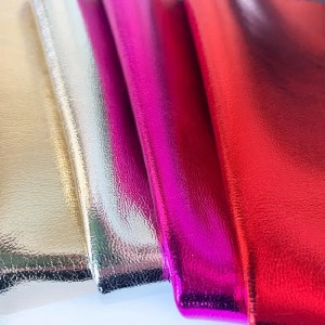 PU in pelle metallica